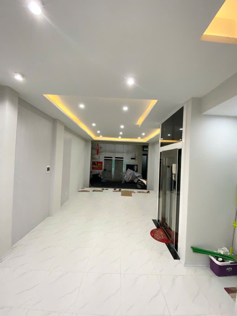 SIÊU PHẨM VƯƠNG THỪA VŨ – PHÂN LÔ BTL ĐẶC CÔNG – 6 TẦNG, THANG MÁY, GARA Ô TÔ - 16,7 TỶ